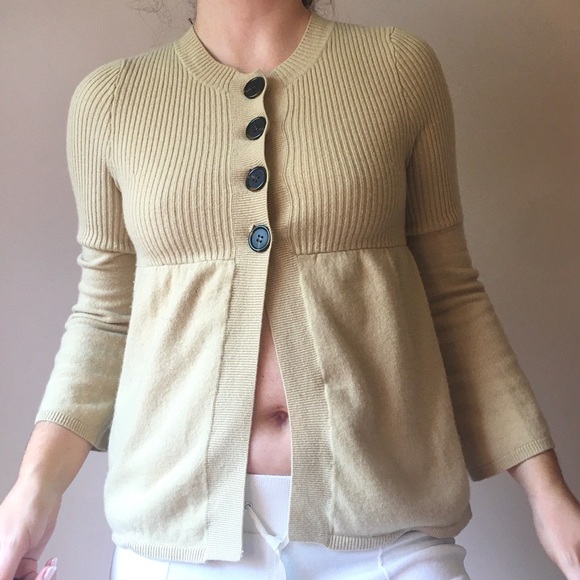 🥰 Cashmere Cardigan 🥰 - Picture 2 of 2